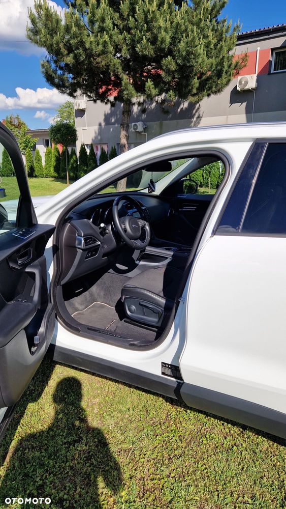 Jaguar F-Pace 2.0 i4D RWD Prestige - 3