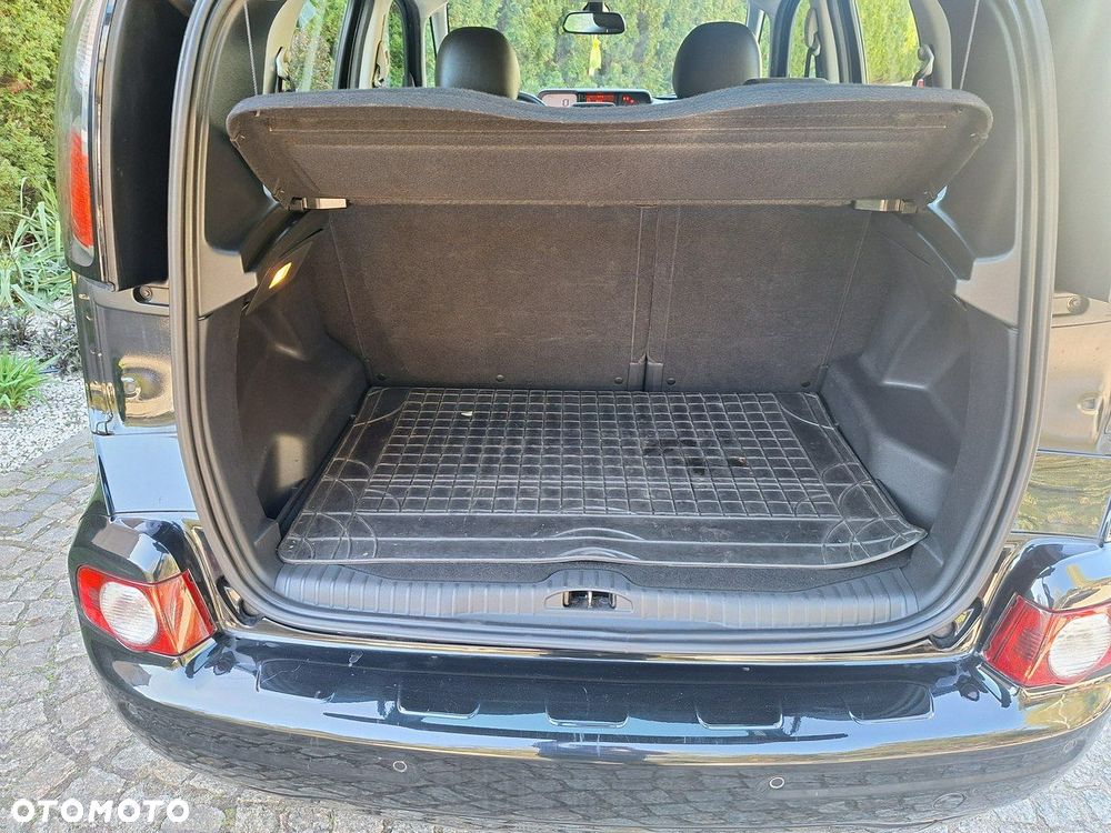 Citroën C3 Picasso 1.6 HDi Exclusive - 21
