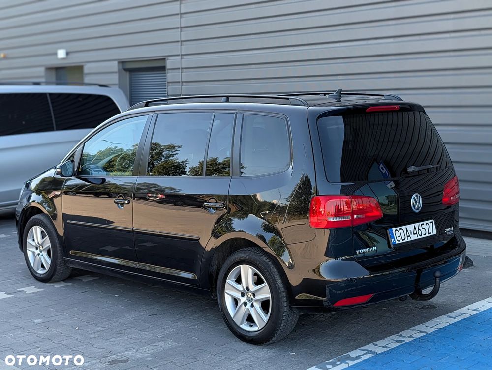 Volkswagen Touran 2.0 TDI DPF BlueMotion Technology MATCH - 4