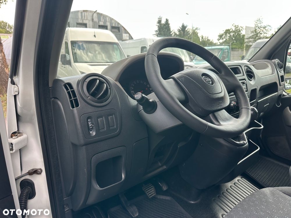 Opel Movano 2.3 dci 2012r L1H1 klima - 19