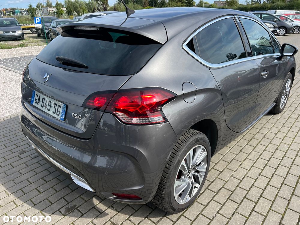 Citroën DS4 e-HDi 115 SoChic - 5