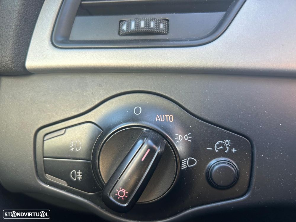 Audi A4 Avant 2.0 TDi Business Line Plus - 13