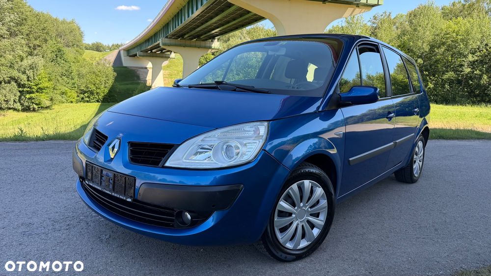 Renault Grand Scenic 2.0 16V Avantage - 1