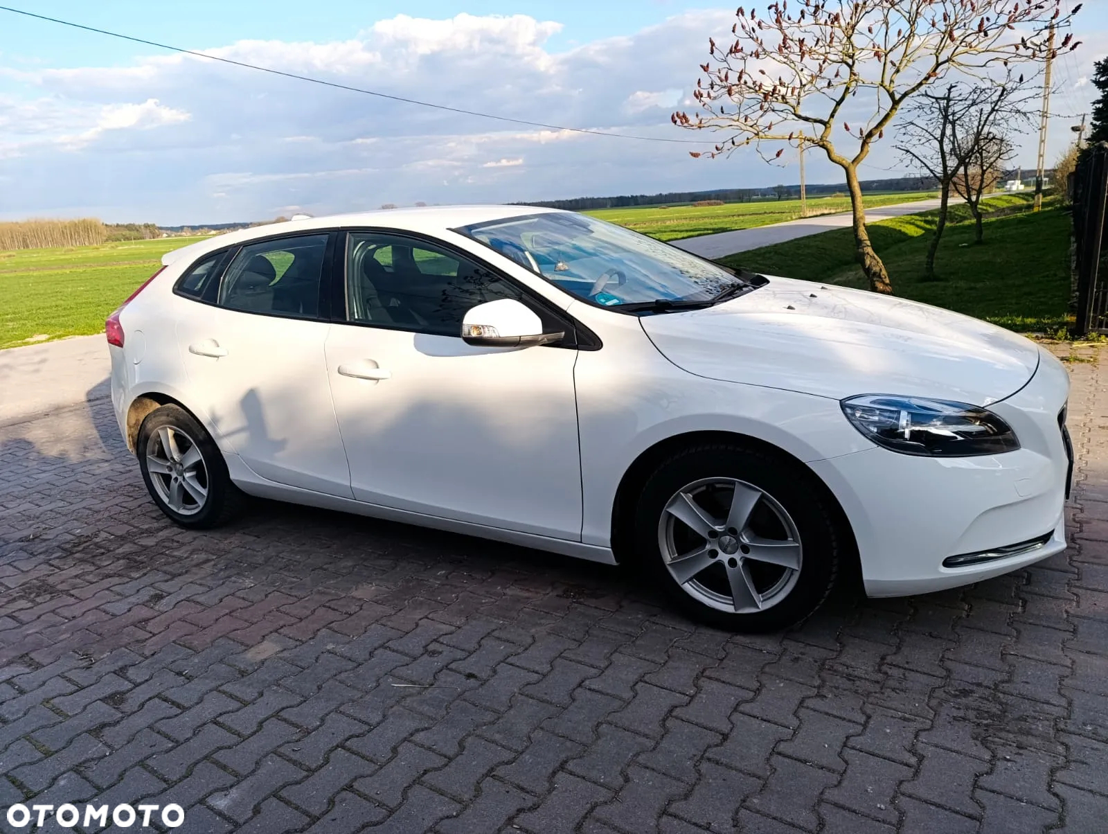 Volvo V40 T2 Momentum - 10