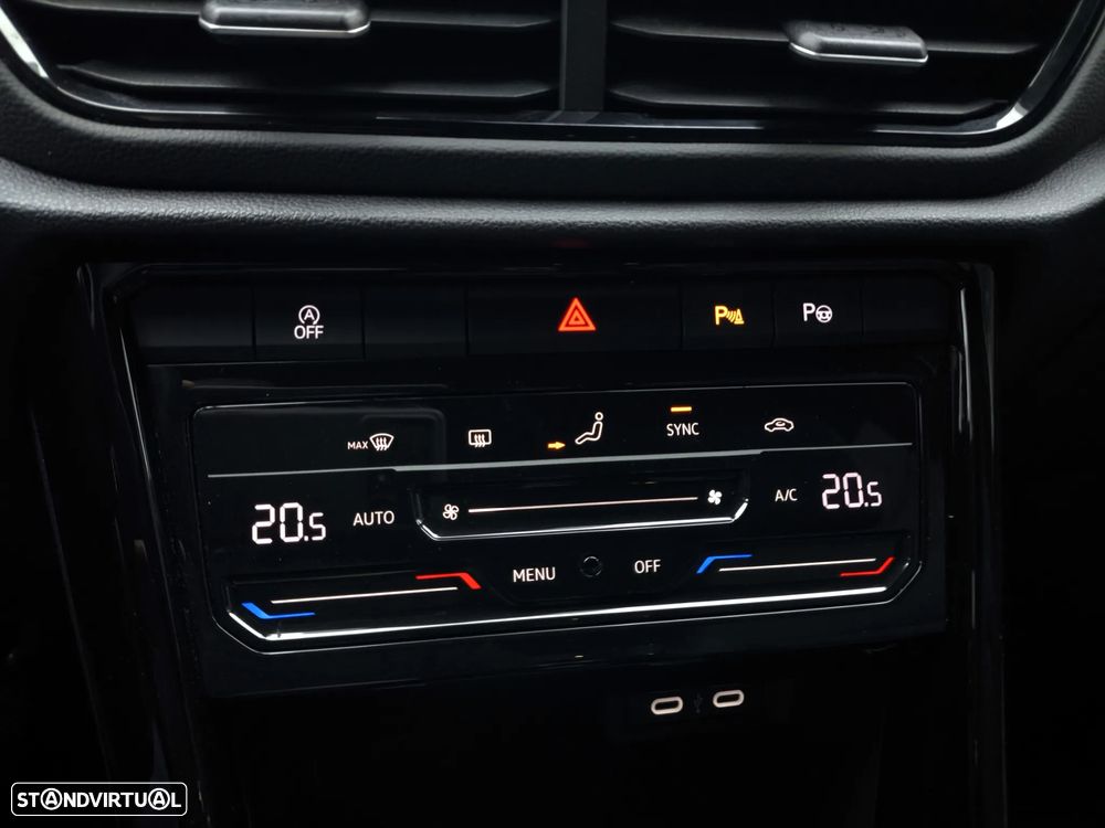 VW T-Roc 1.5 TSI Black Style DSG - 18