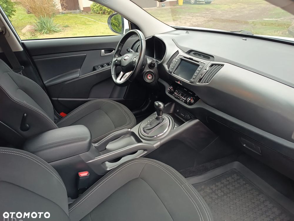 Kia Sportage 2.0 L - 27