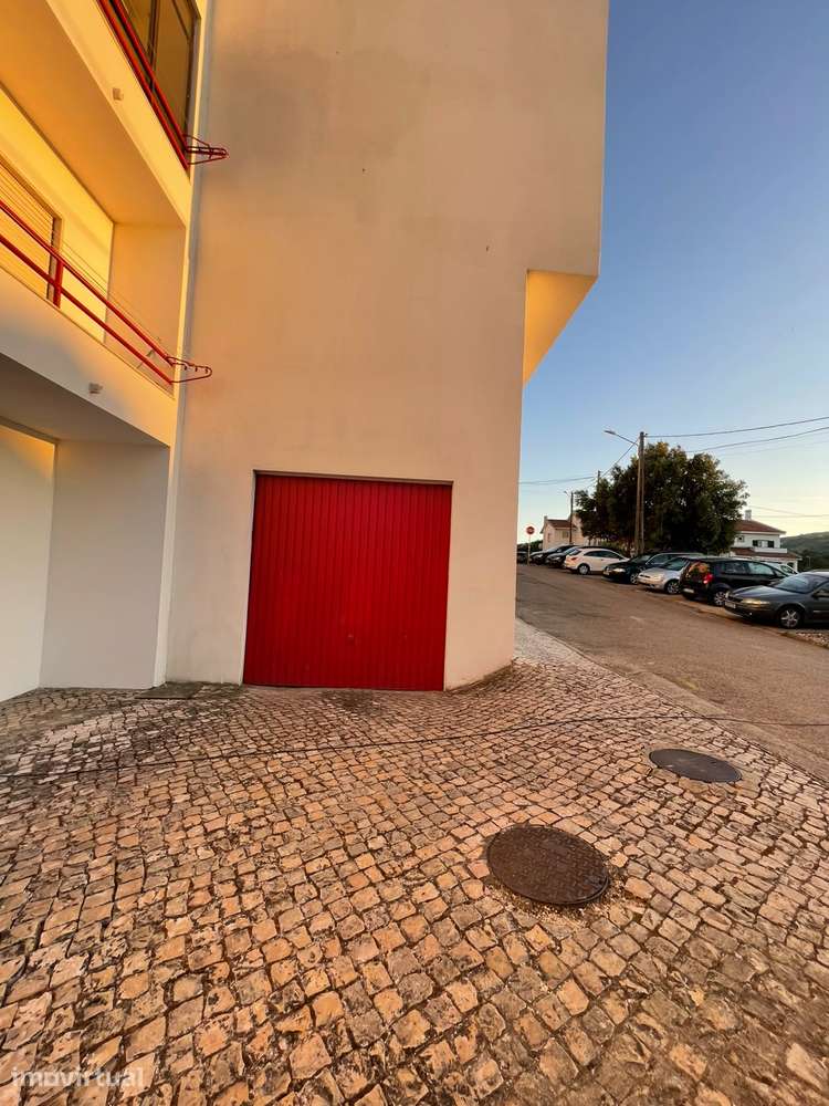 Apartamento T3 com Garagem e Sótão em Alenquer - Grande imagem: 4/29