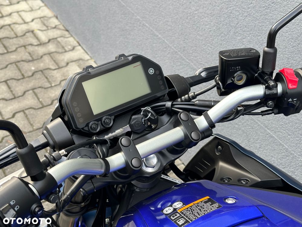 Yamaha MT - 16