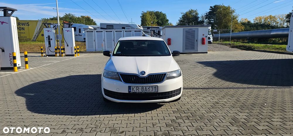 Skoda RAPID - 13