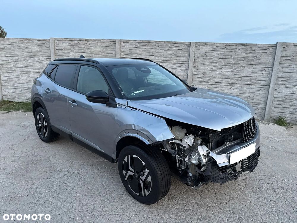 Peugeot 2008 Hybrid 136 e-DSC GT - 7