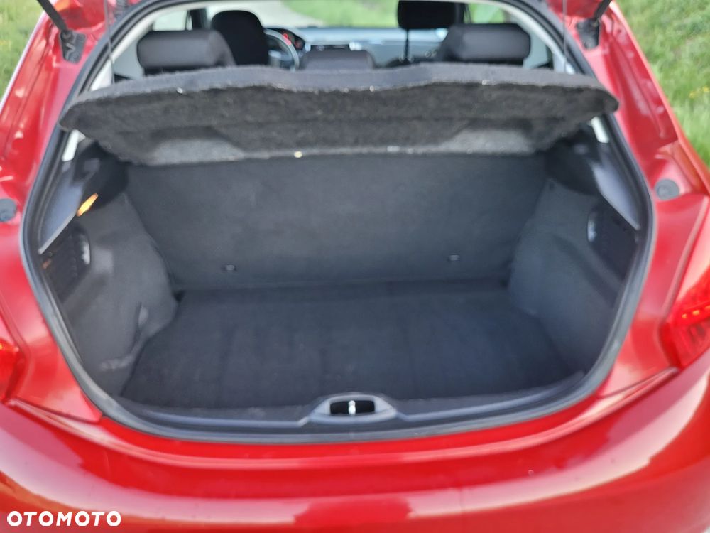 Peugeot 208 1.2 PureTech Active - 13