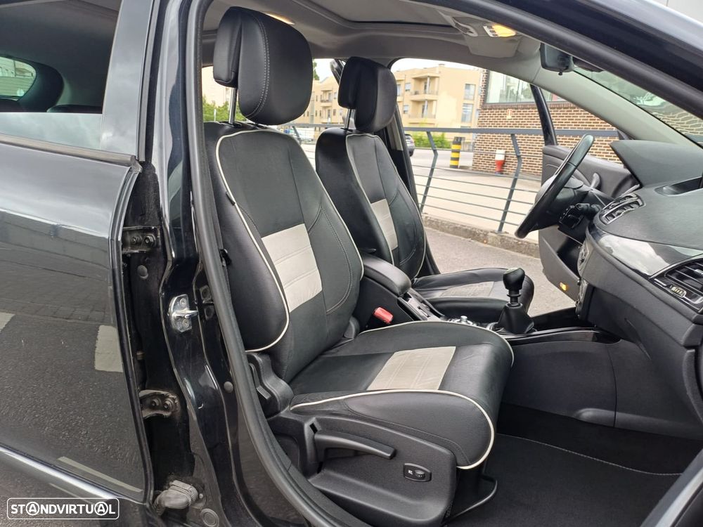 Renault Mégane Sport Tourer ENERGY dCi 130 Start & Stopp Bose Edition - 35