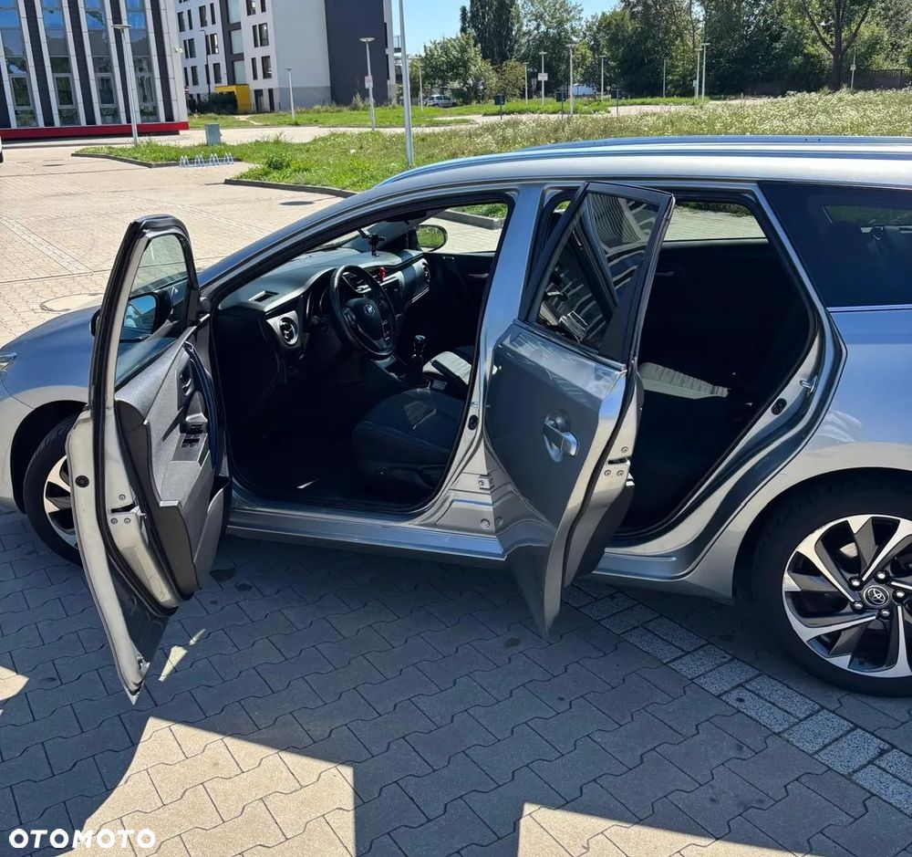 Toyota Auris - 3