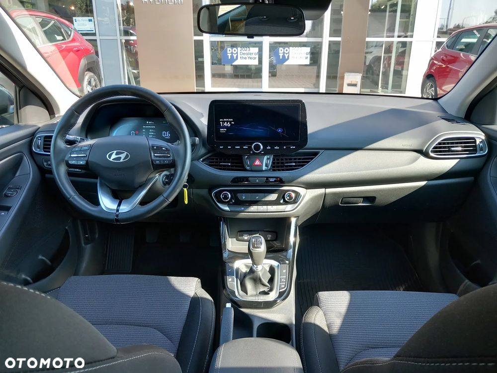 Hyundai i30 1.5 DPI Pure - 10