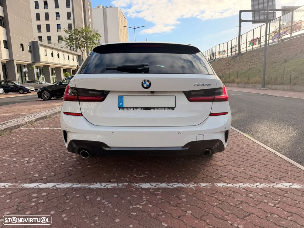 BMW 320 - 5