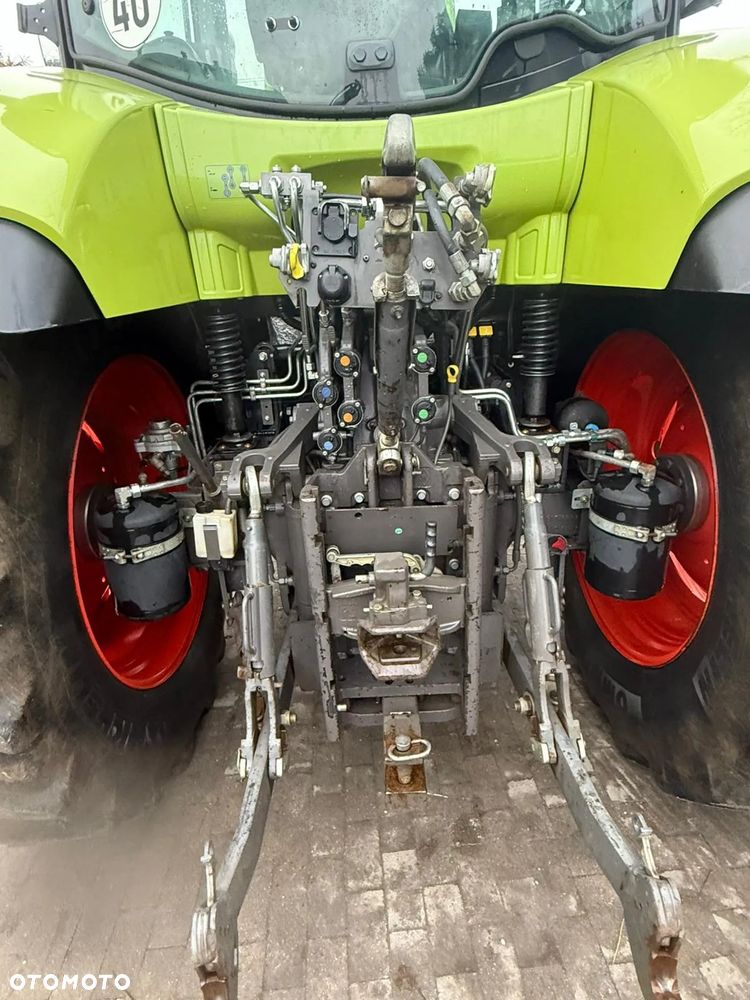 Claas Arion 620 - 10