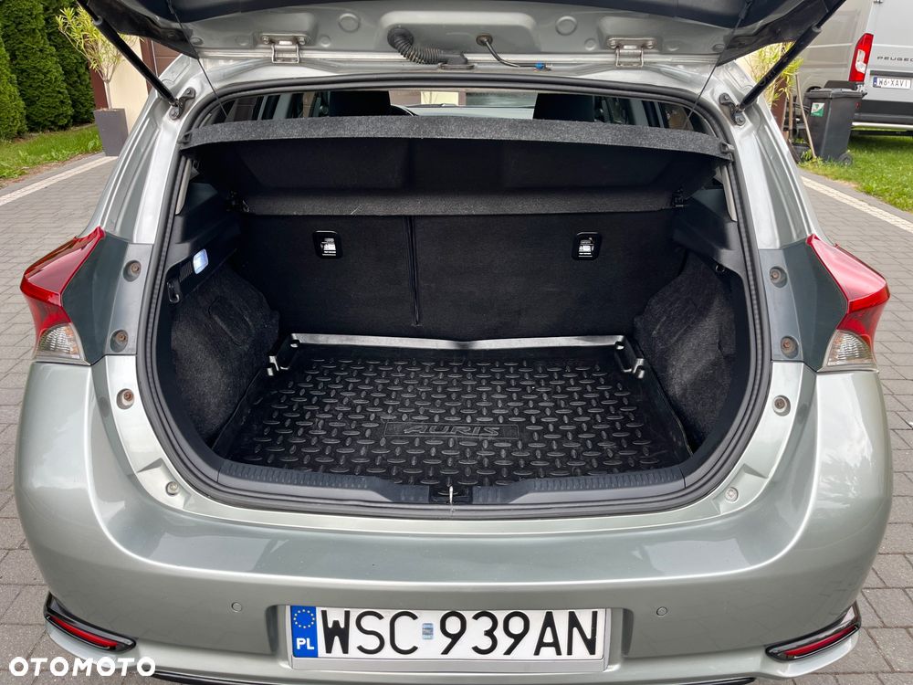 Toyota Auris 1.6 Premium - 12