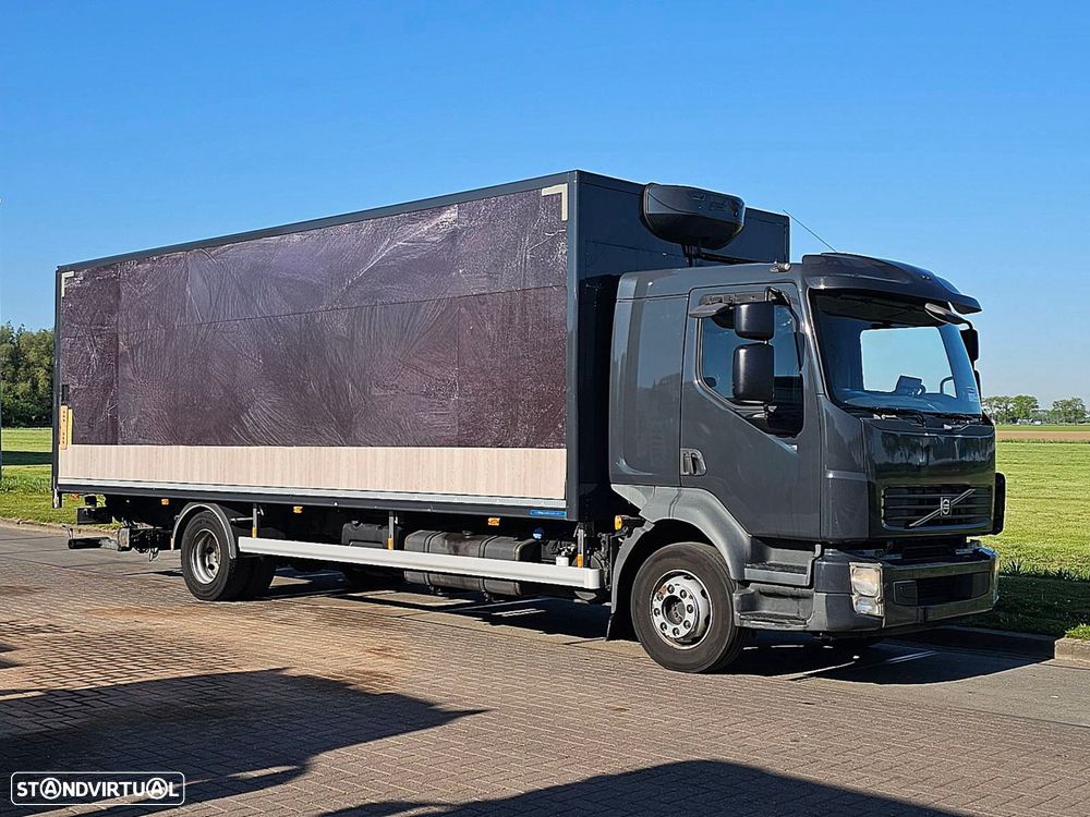 Volvo FL 240.12 11990 560TONELADAS COM PLATAFORMA CAIXA - 2