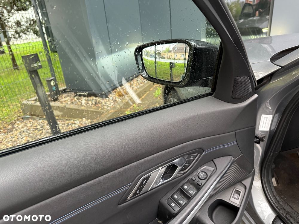 BMW Seria 3 330i xDrive M Sport sport - 20