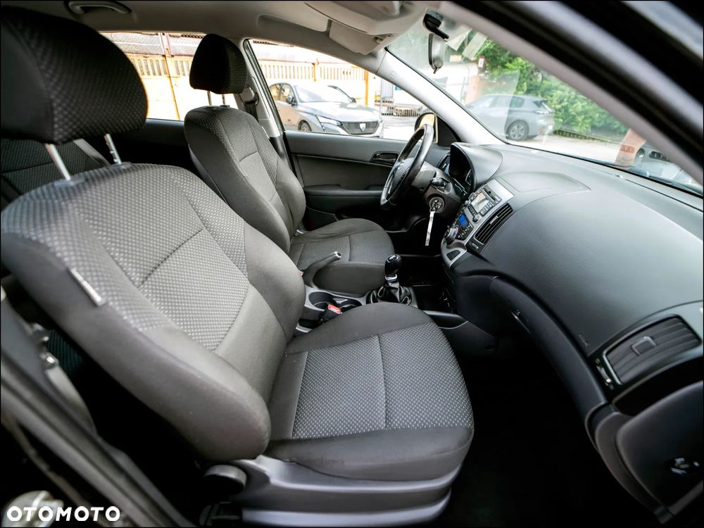 Hyundai i30 - 32