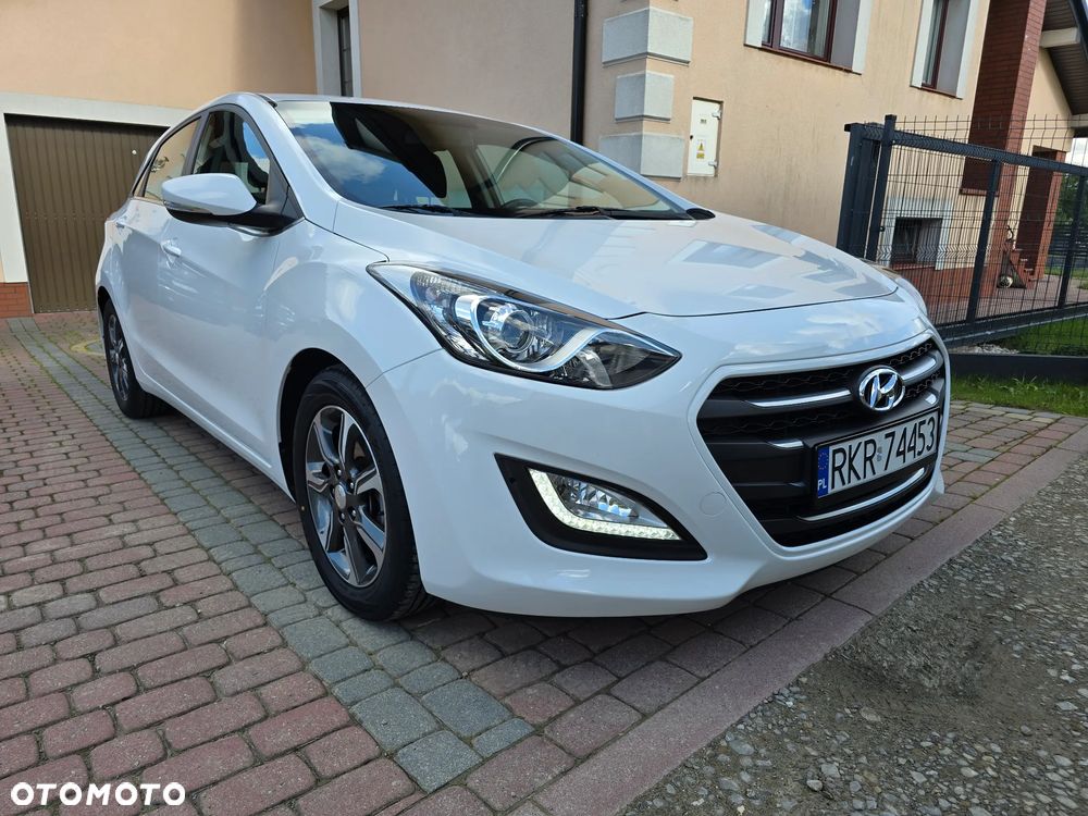 Hyundai i30 blue 1.6 GDI YES Gold - 18