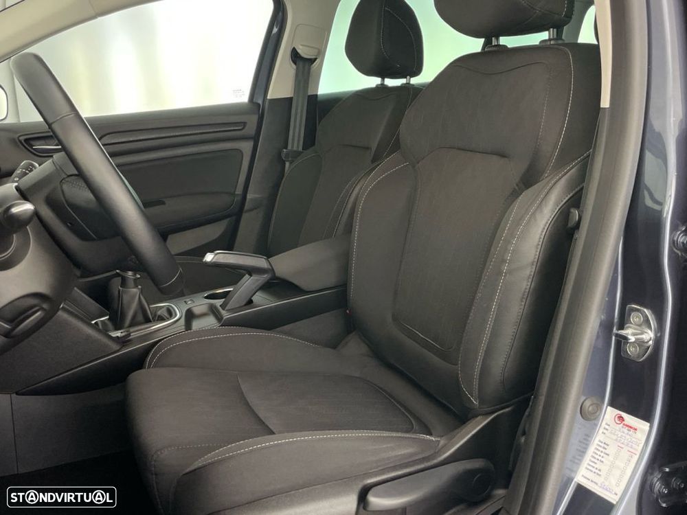 Renault Mégane - 17