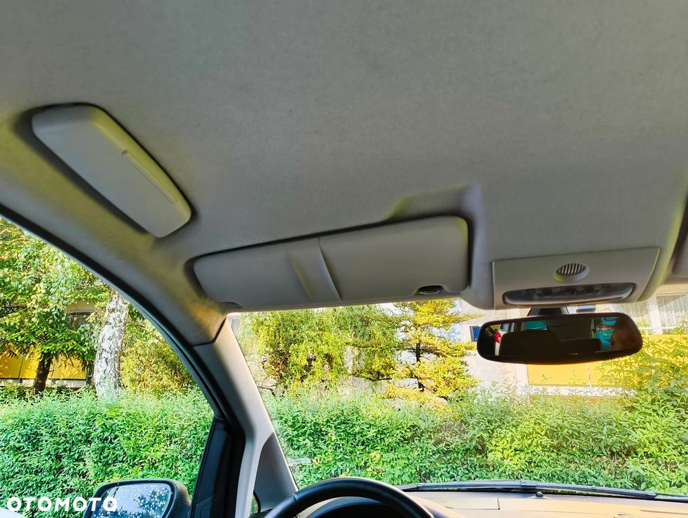 Ford Focus C-Max 1.6 TDCi DPF Ambiente - 23