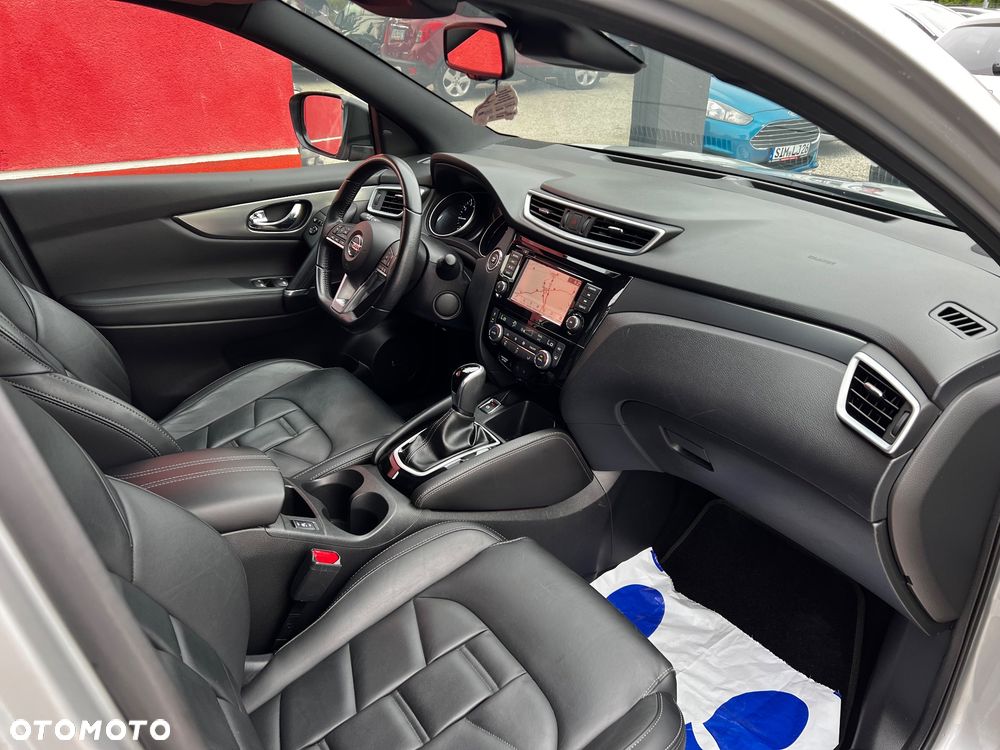 Nissan Qashqai 1.3 DIG-T DCT TEKNA+ - 28