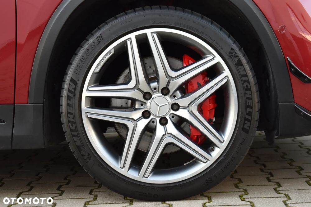 Mercedes-Benz GLA AMG 45 S 4Matic+ AMG Speedshift DCT 8G - 12