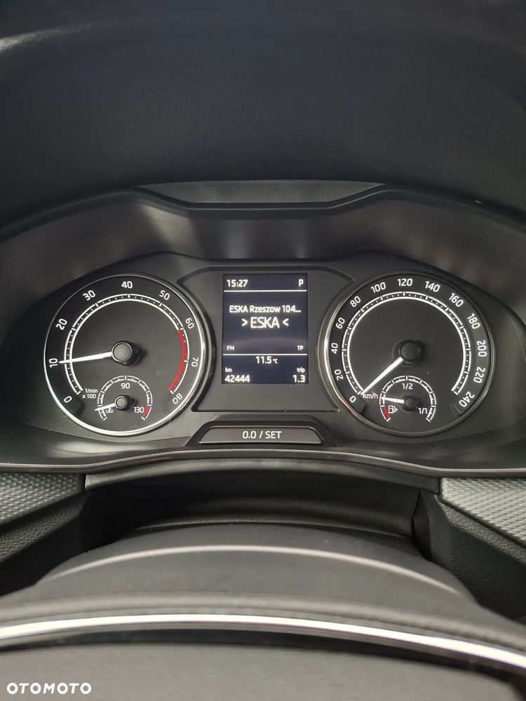 Skoda Kamiq 1.0 TSI DSG Active - 10