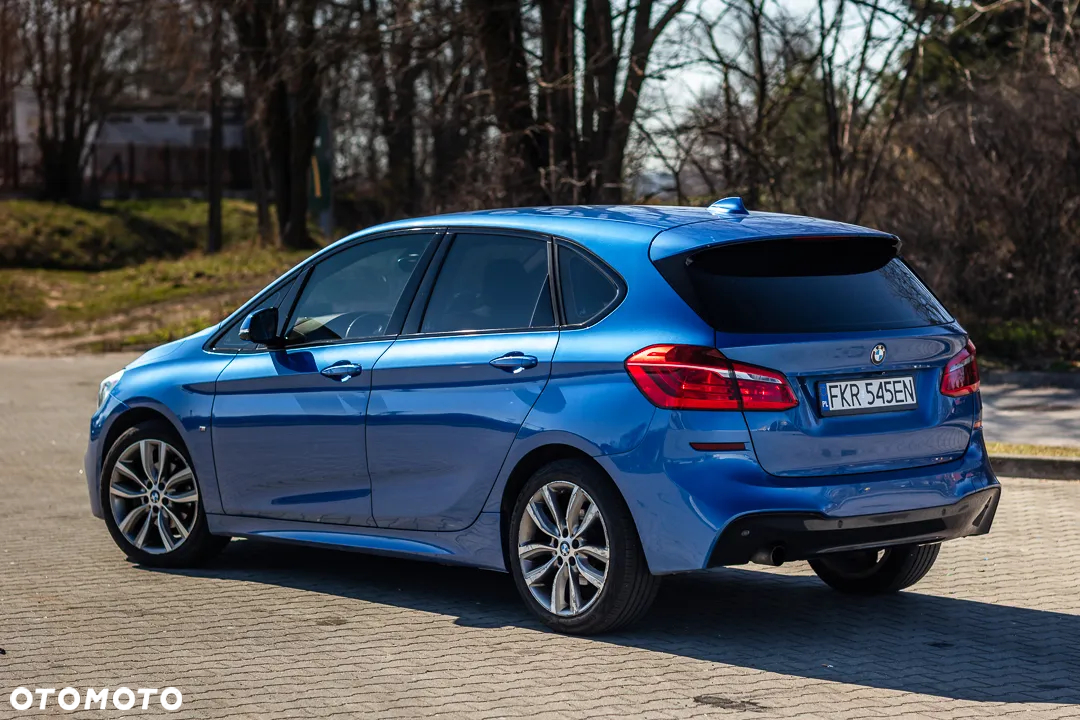 BMW Seria 2 218d - 12