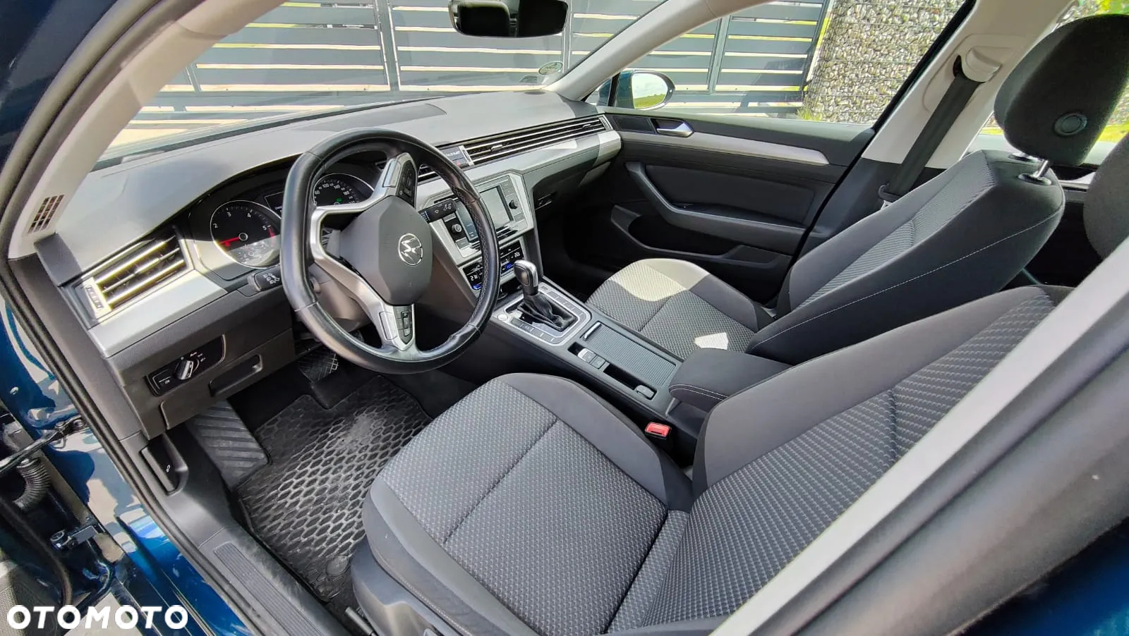Volkswagen Passat - 10