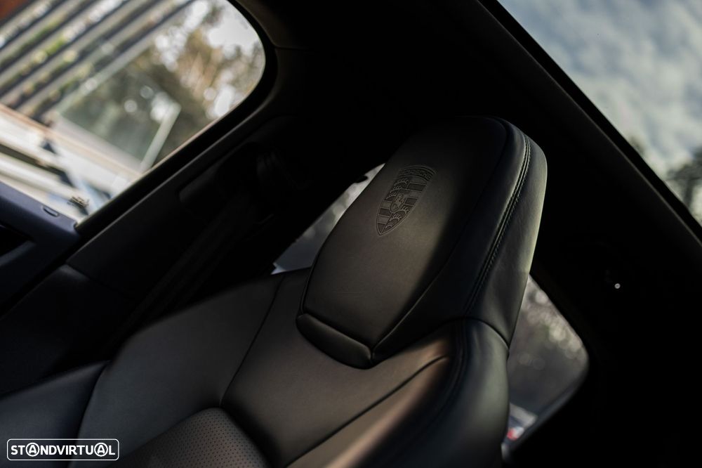 Porsche Cayenne Coupé E-Hybrid - 30