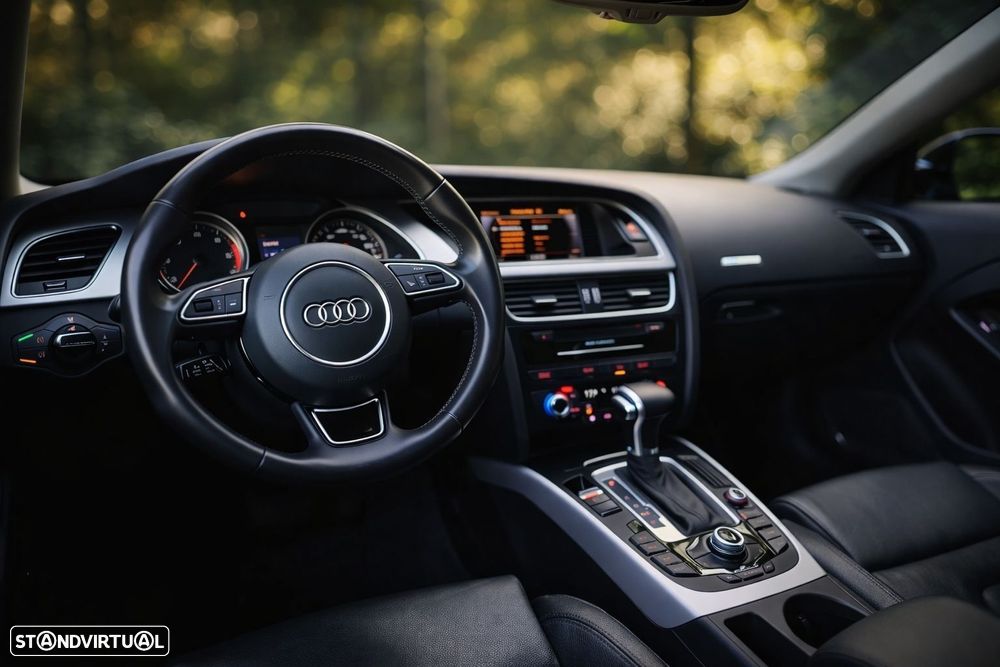 Audi A5 2.0 TDI Multitronic S-line - 11