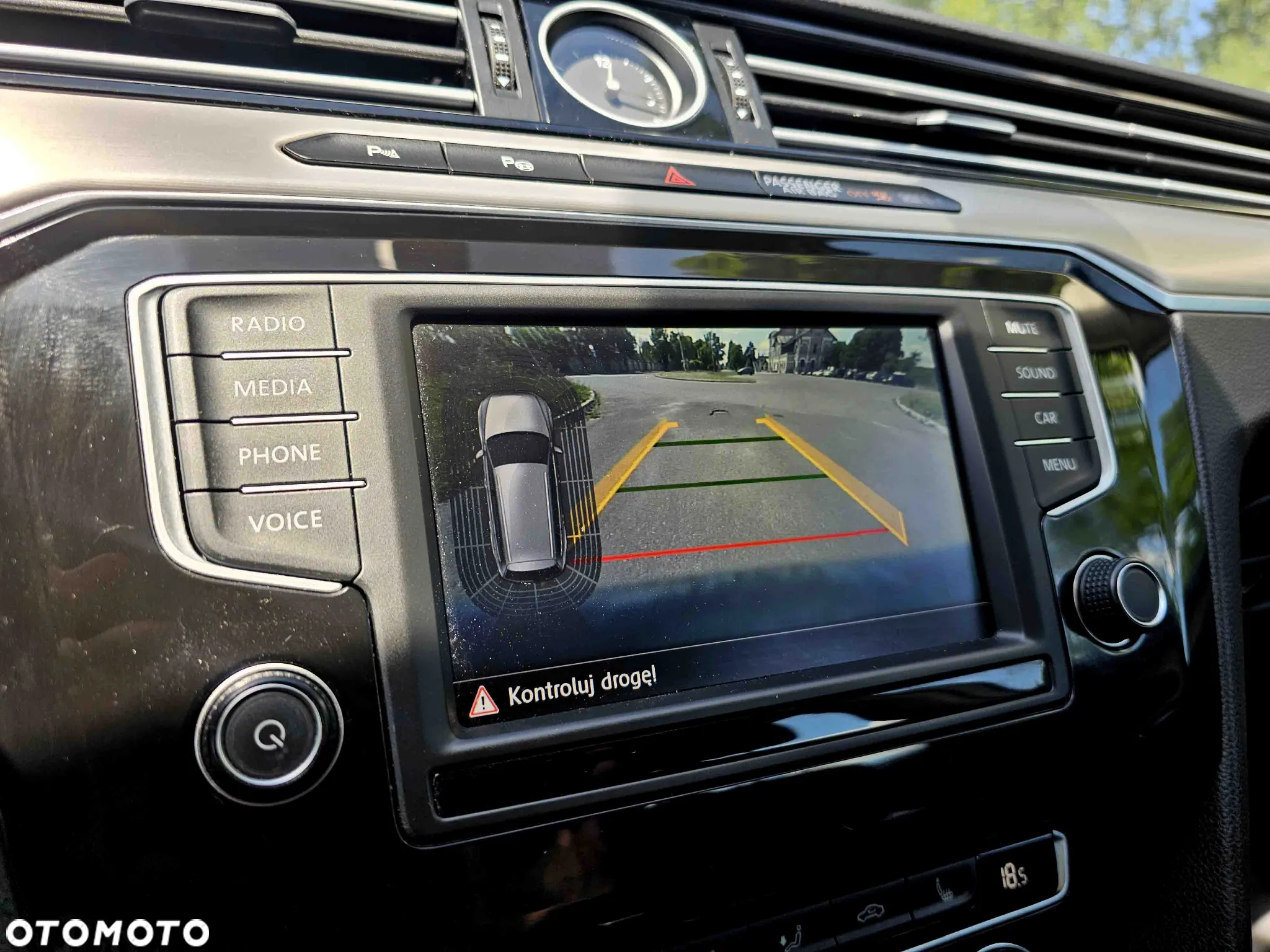 Volkswagen Passat Variant 2.0 TDI SCR 4Motion DSG Highline - 25