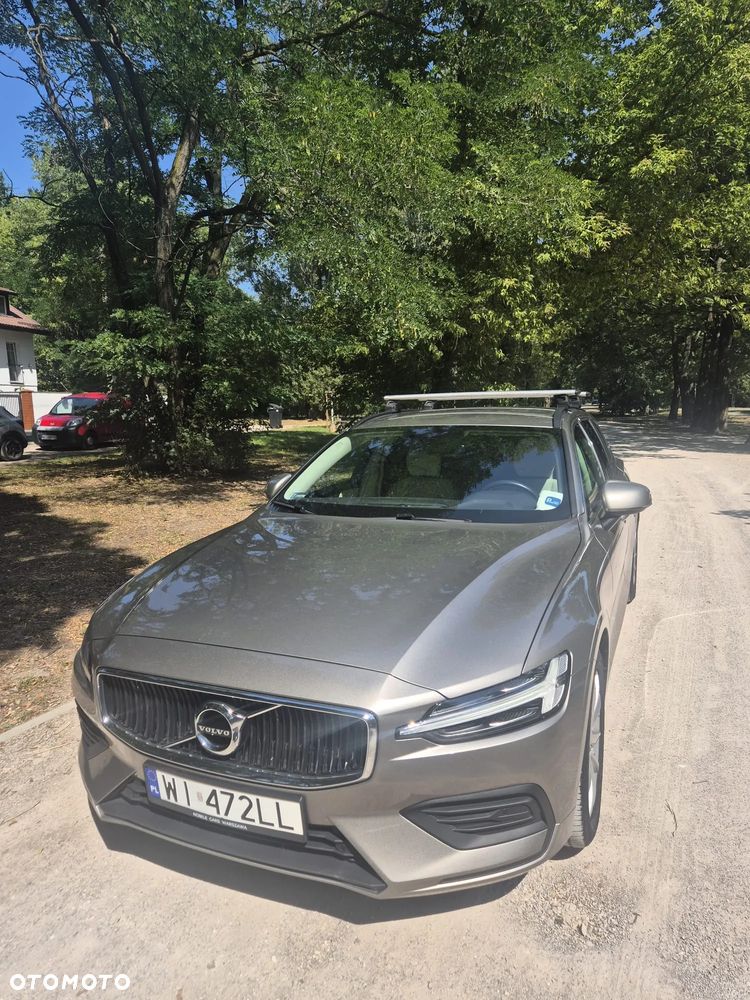 Volvo V60 B4 B Momentum Pro - 1