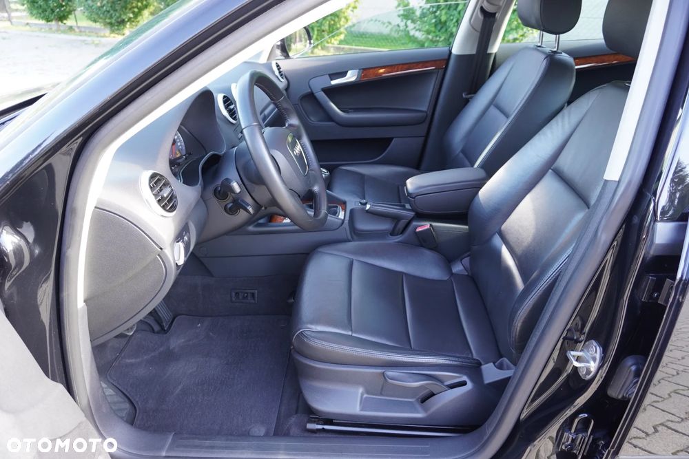 Audi A3 Sportback 2.0 TDI DPF Attraction - 17