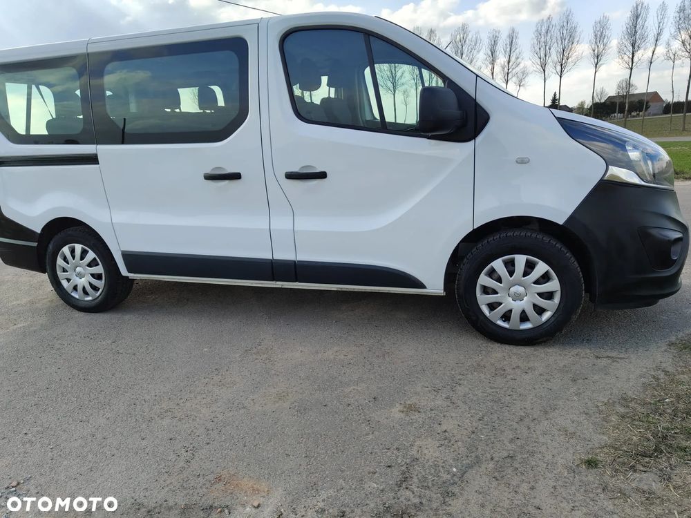 Opel Vivaro - 38