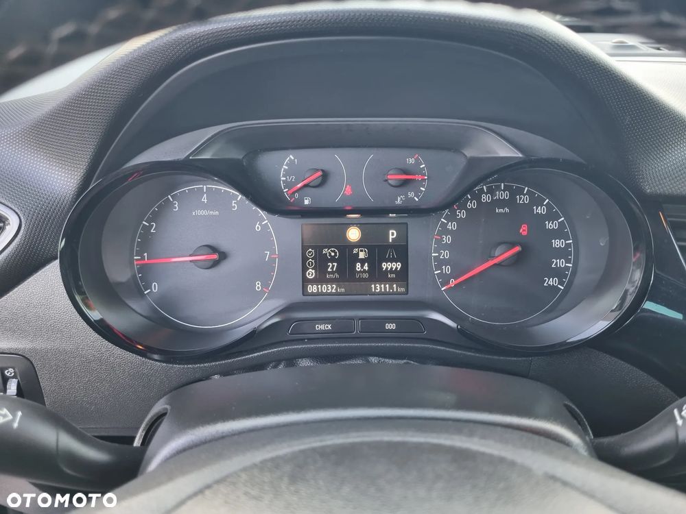 Opel Crossland X - 16