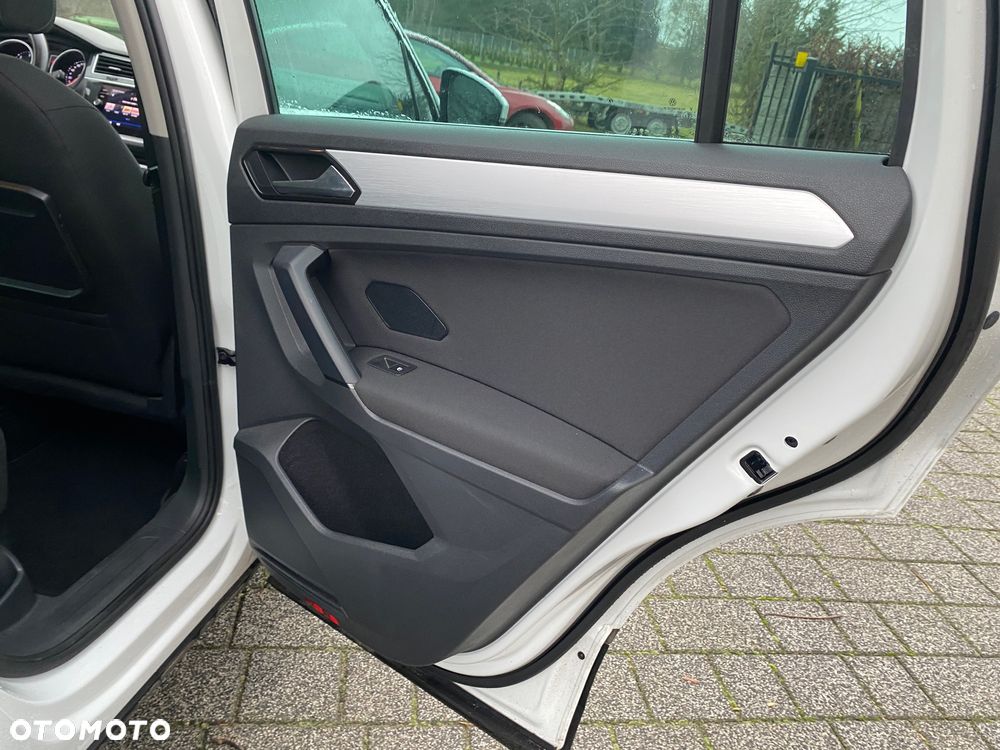 Volkswagen Tiguan 2.0 TDI SCR DSG Elegance - 15