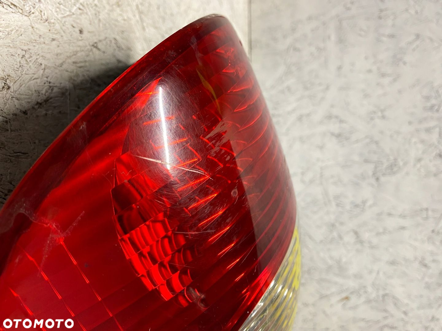Mazda 626 lift kombi lampa prawa tył tylna - 3