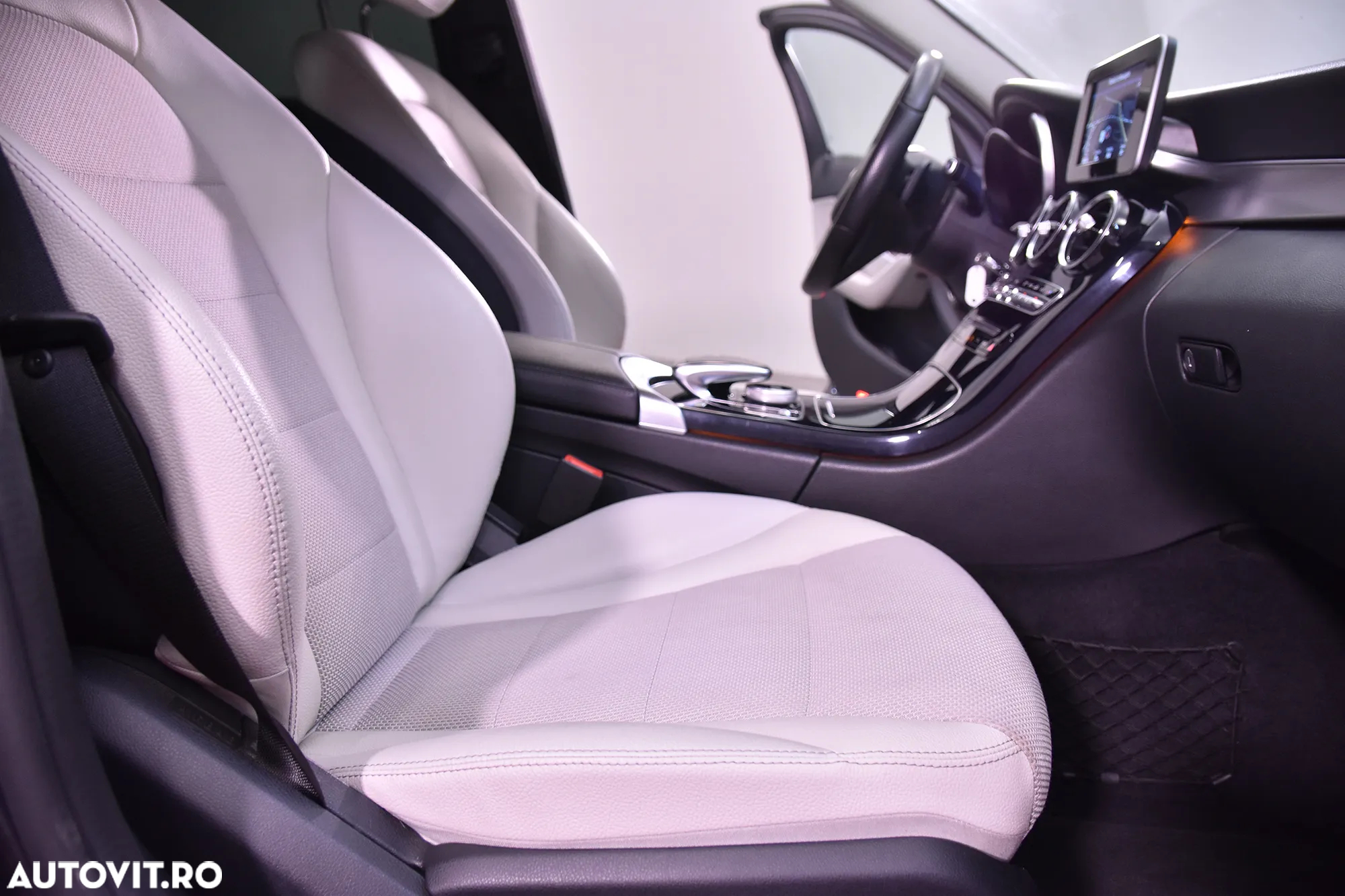 Mercedes-Benz C 220 d 4MATIC Aut. - 11