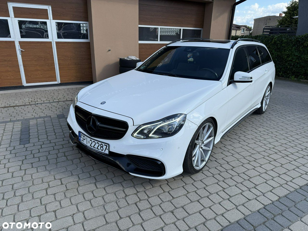 Mercedes-Benz Klasa E 220 T CDI 7G-TRONIC Avantgarde - 13