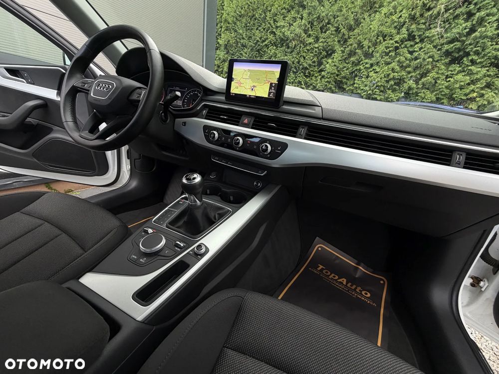 Audi A4 Limousine 2.0 TFSI ultra Sport - 16