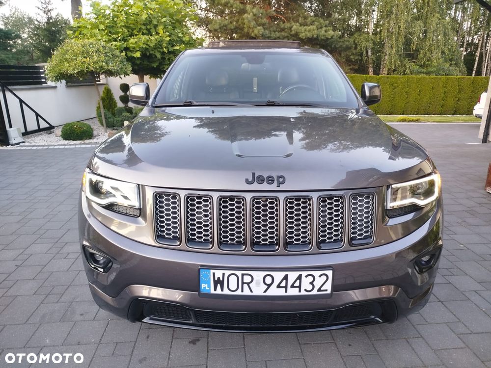 Jeep Grand Cherokee - 21