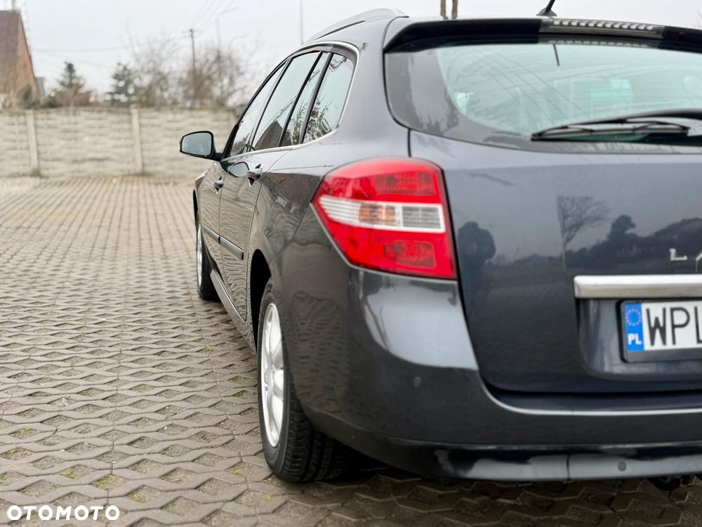 Renault Laguna 2.0 DCi Expression - 22