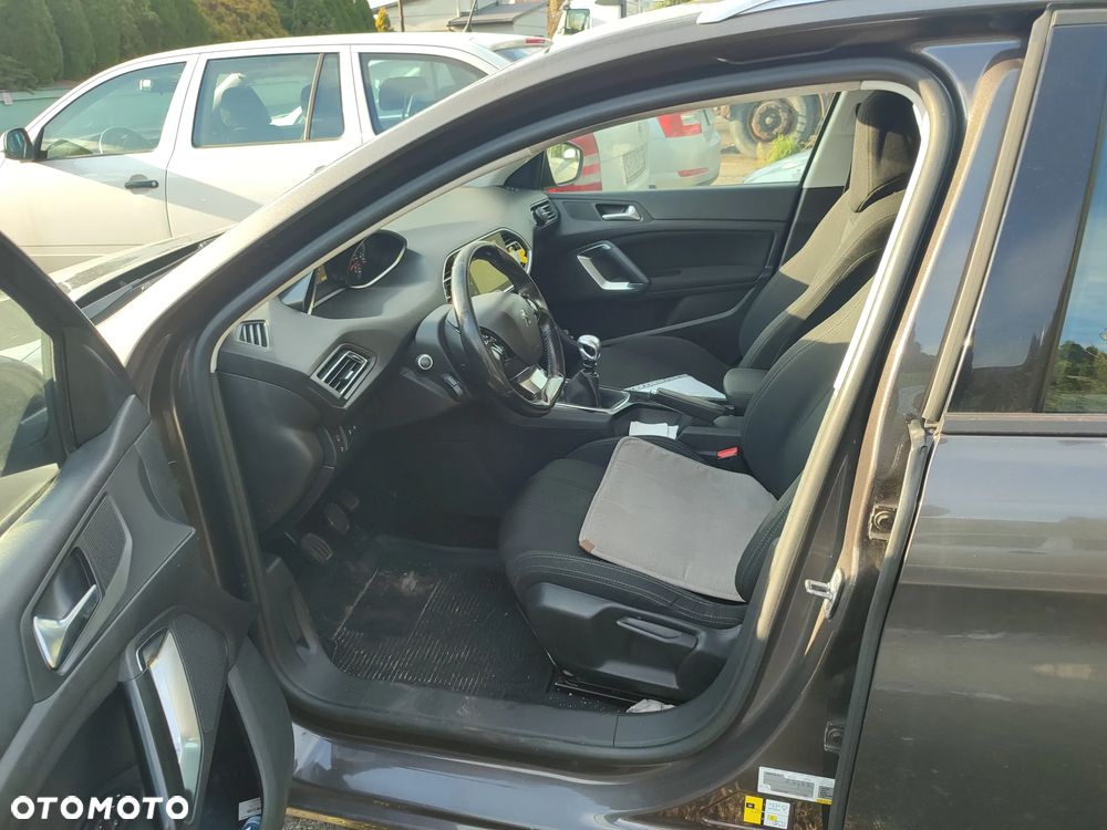 Peugeot 308 SW 1.6 e-HDi Access S&S - 6