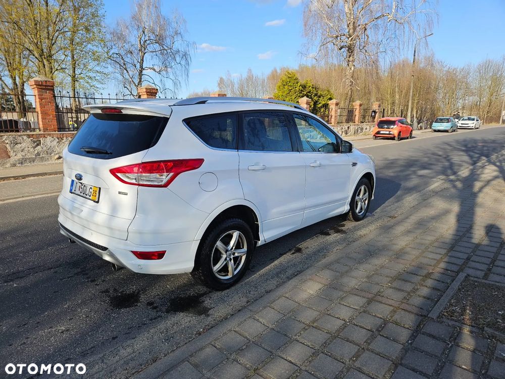 Ford Kuga - 10