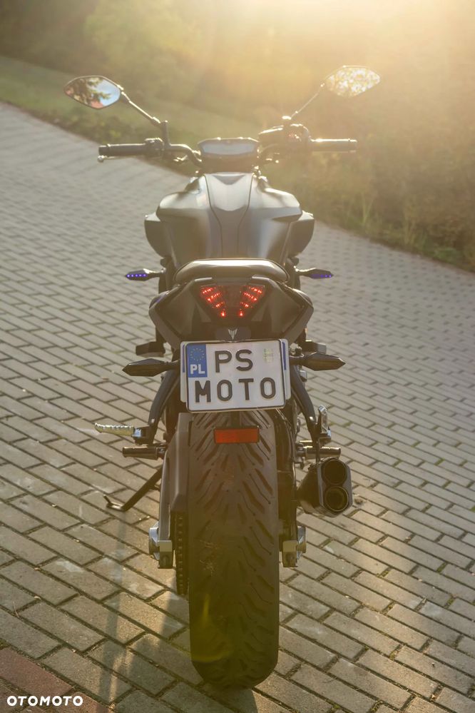 Yamaha MT - 8