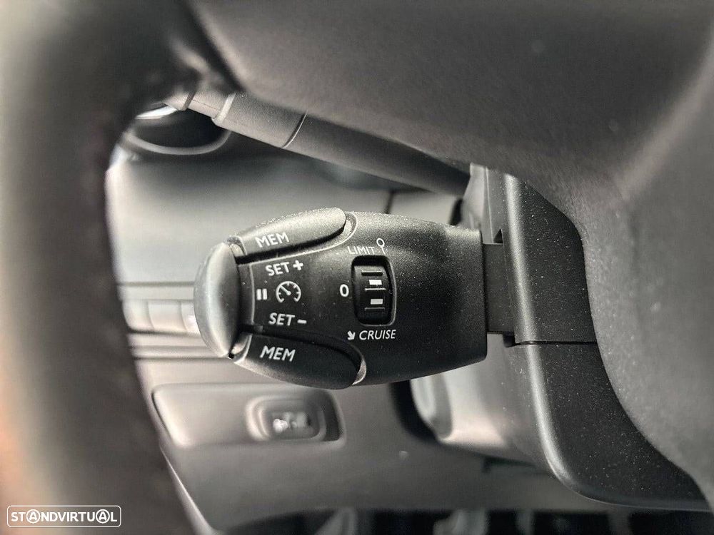 Citroën C3 Aircross 1.2 PureTech Shine - 21